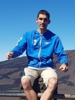Séb's profile, a single 44-year-old a man in Saint-Pierre