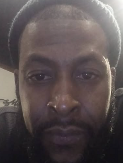 B's profile, a single 50-year-old a man in Roselle