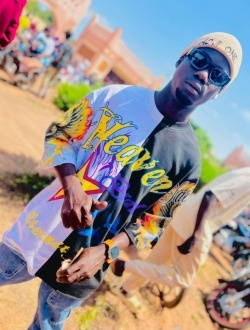 Picasso's profile, a single 24-year-old a man in Bamako