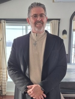 Louis's profile, a single 63-year-old a man in Saint-Constant