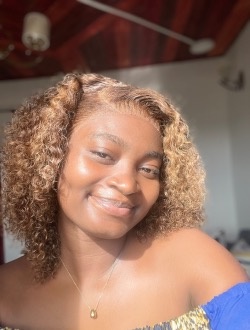 Rish's profile, a single 23-year-old a woman in Douala