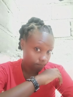 Danie's profile, a single 33-year-old a woman in Abord