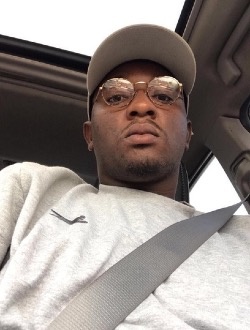 Nicolas's profile, a single 33-year-old a man in Abainipa