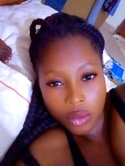 Emilie's profile, a single 33-year-old a woman in Divo