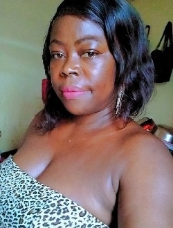 Clarice's profile, a single 42-year-old a woman in Abang