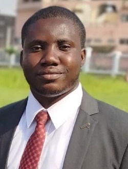 Florent Arnaud's profile, a single 24-year-old a man in Abidjan