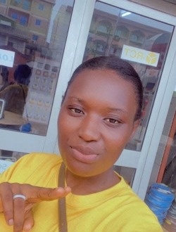 Vanelle's profile, a single 24-year-old a woman in Douala