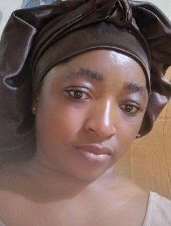 Tina's profile, a single 35-year-old a woman in Abé