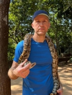Vincent's profile, a single 47-year-old a man in Tourville-sur-Sienne