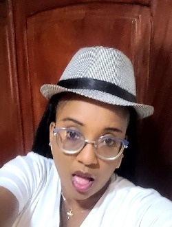 Jas's profile, a single 34-year-old a woman in Lomé