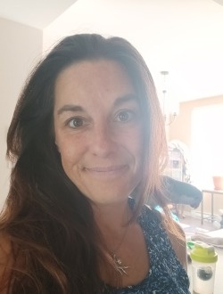 Annick's profile, a single 45-year-old a woman in Sainte-Agathe-des-Monts