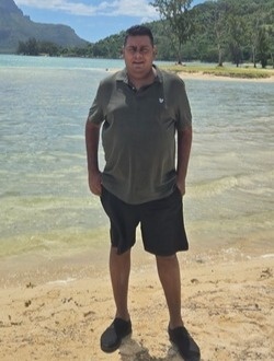 Ravin's profile, a single 45-year-old a man in Beau-Bassin