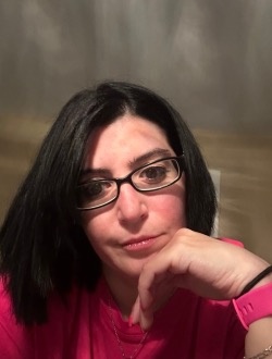 Dee's profile, a single 43-year-old a woman in Peekskill