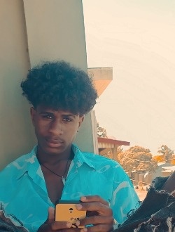 Rayan's profile, a single 18-year-old a man in Akinganio