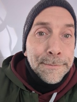 Martin's profile, a single 46-year-old a man in Laval