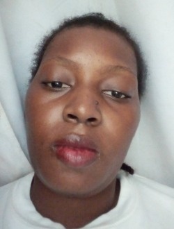 Coquette's profile, a single 30-year-old a woman in Lubangi
