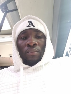 Chovany's profile, a single 32-year-old a man in Yaoundé