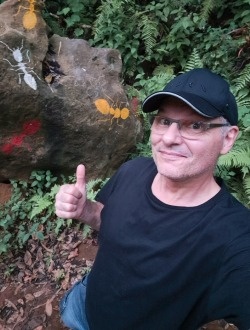 Axel's profile, a single 60-year-old a man in Paris