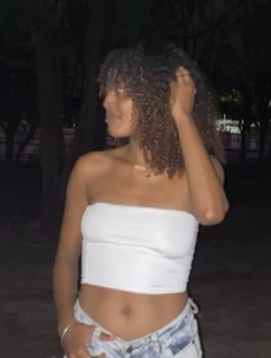 Lucia's profile, a single 24-year-old a woman in Antananarivo