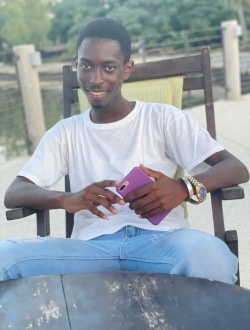 Papa's profile, a single 27-year-old a man in Dakar