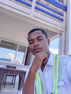 Molvik's profile, a single 37-year-old a man in Aharana