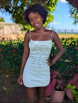 Rose's profile, a single 23-year-old a woman in Nosy-Be