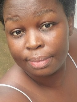 Naomi's profile, a single 35-year-old a woman in Douala