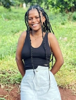 Sabrina's profile, a single 18-year-old a woman in Antalaha