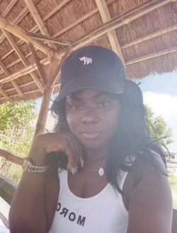Alice's profile, a single 35-year-old a woman in Grand-Bassam