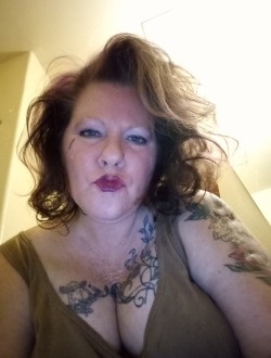 Jnana's profile, a single 55-year-old a woman in Davis