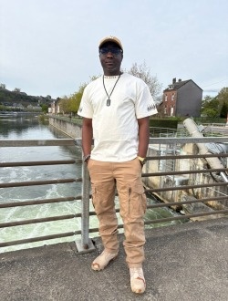 profile picture 0
