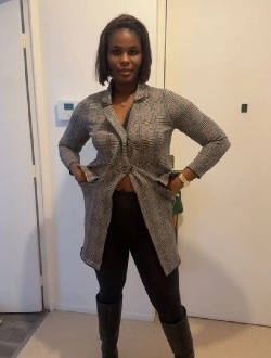 Flore's profile, a single 37-year-old a woman in Maisons-Alfort