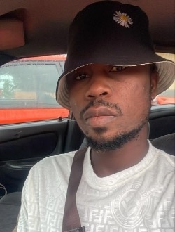 Kader's profile, a single 29-year-old a man in Abidjan