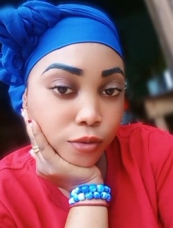 Lorie's profile, a single 24-year-old a woman in Cotonou