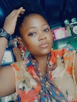Dichelle's profile, a single 35-year-old a woman in Douala
