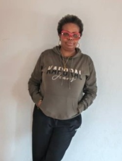 Nadège's profile, a single 51-year-old a woman in Moanda