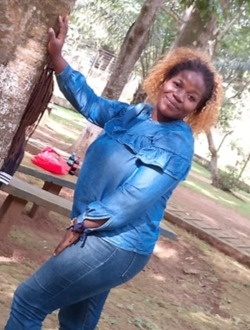 Ruth's profile, a single 27-year-old a woman in Yaoundé
