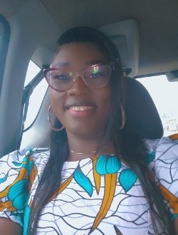 Mira's profile, a single 35-year-old a woman in Lomé