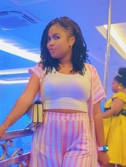 Belle Lune's profile, a single 32-year-old a woman in Yaoundé