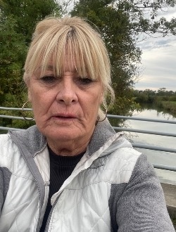 Sylvie's profile, a single 68-year-old a woman in La Rochelle