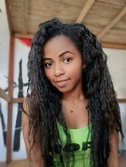 Elie's profile, a single 28-year-old a woman in Antananarivo