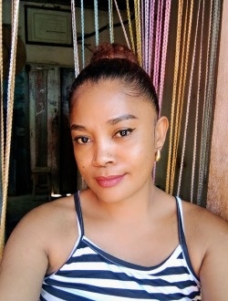 Laingo's profile, a single 27-year-old a woman in Toamasina