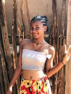 Cathy's profile, a single 19-year-old a woman in Port Berge Vaovao