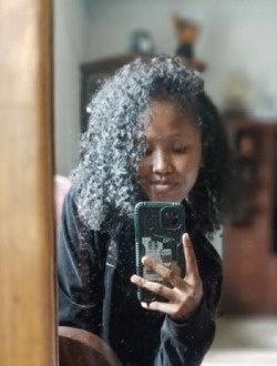 Raïssa's profile, a single 19-year-old a woman in 67 Ha