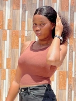 Nicka's profile, a single 27-year-old a woman in Abidjan