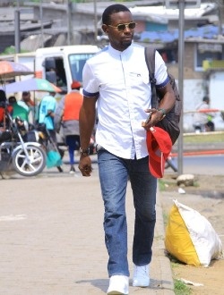 Albert's profile, a single 37-year-old a man in Douala