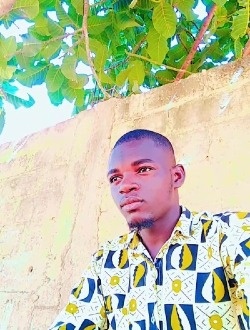Harouna's profile, a single 23-year-old a man in Niamey (Commune I)