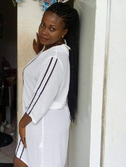 Aline's profile, a single 37-year-old a woman in Abidjan