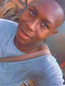 Yves's profile, a single 29-year-old a man in Yaoundé