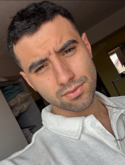 Bidou's profile, a single 23-year-old a man in Al Marsá